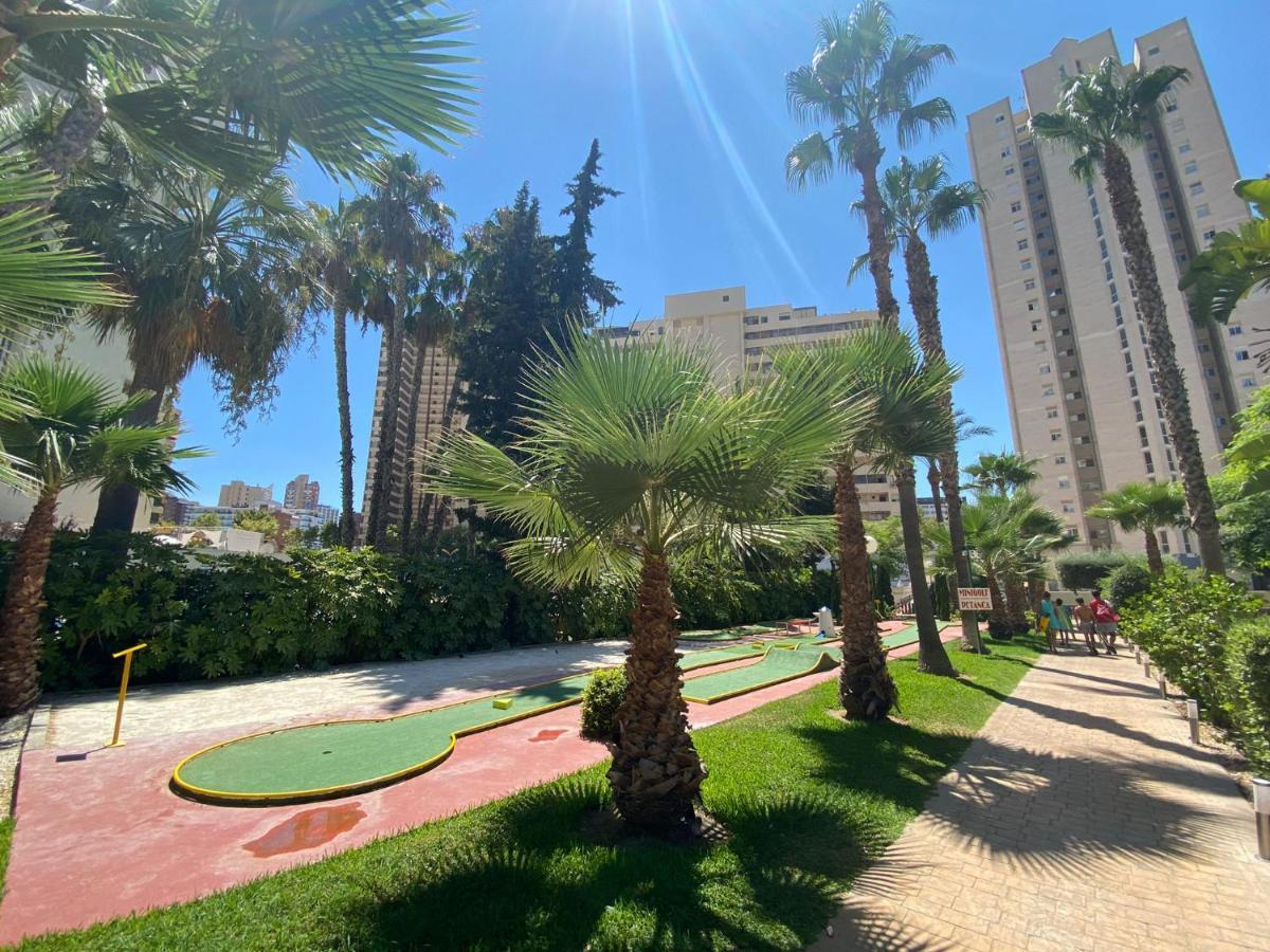 Gemelos 22-2-24 Benidorm Esterno foto